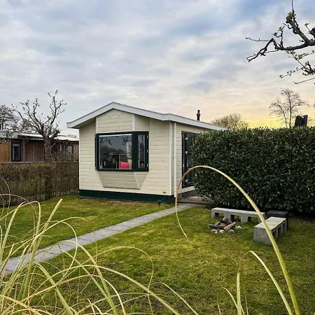 Tinyhouse Mit Feuerstelle Capfun De Bongerd Tuitjenhorn